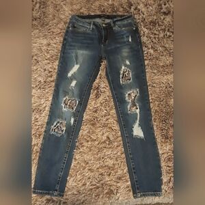 Judy Blue Jeans 9/29 Medium Distress Wash Snakeskin Detail